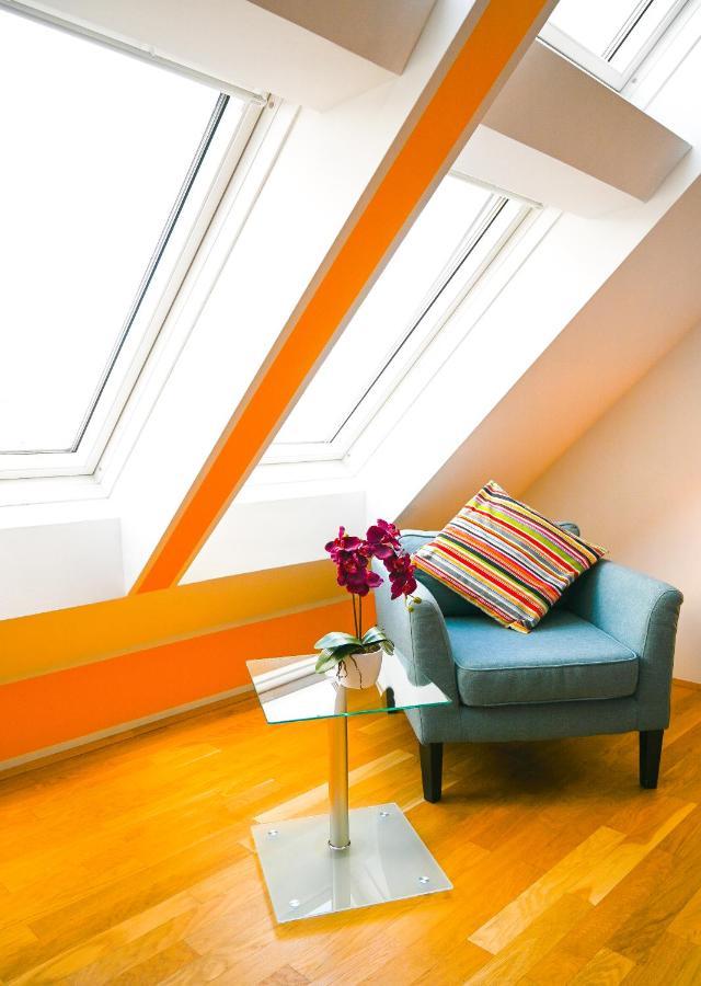 Backpacker Apartment Schoenbrunn Vienna Exterior photo