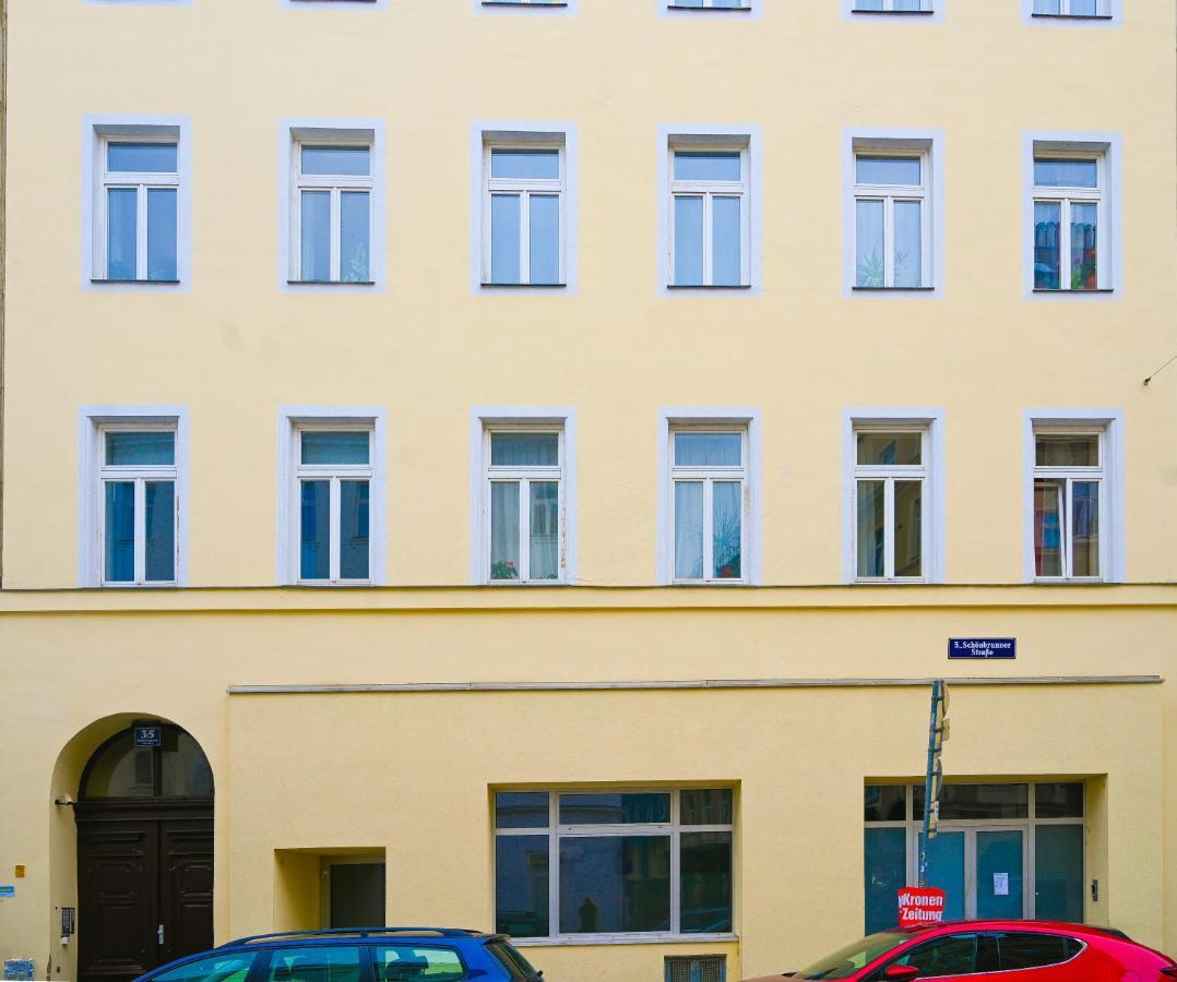 Backpacker Apartment Schoenbrunn Vienna Exterior photo